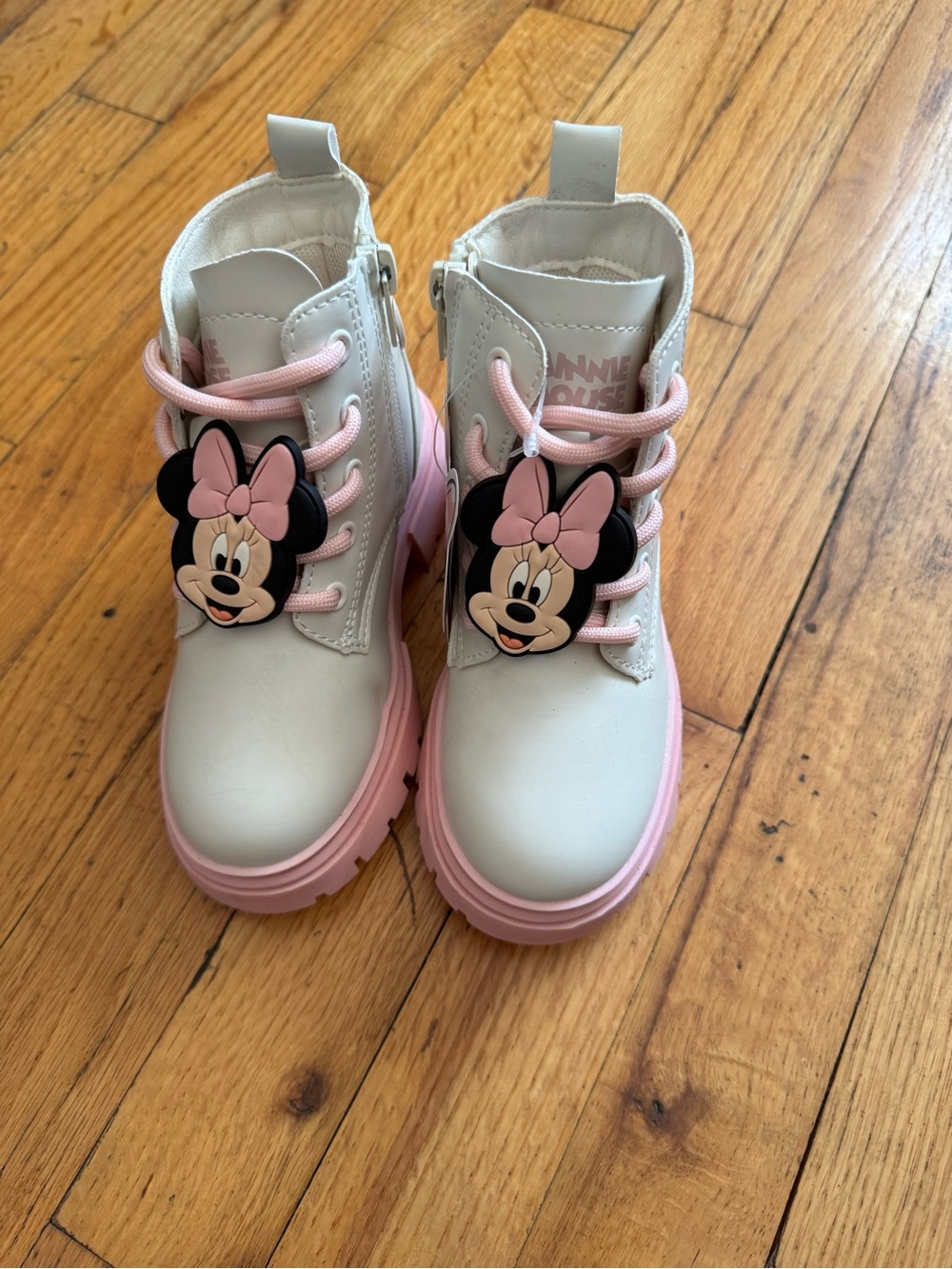 NWT! Disney Minnie Mouse Boots For Toddler Girls